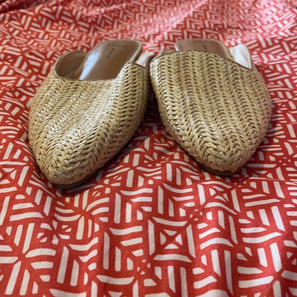 5 FOR 25 or 3 FOR 20 NEW!! Time and Tru sandals - Picture 3 of 4